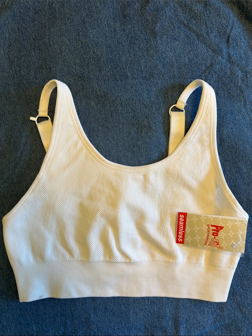 Pro Fit Sportswear white sports bra size M